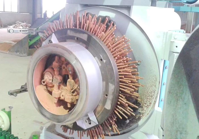 wood pellet making machine running